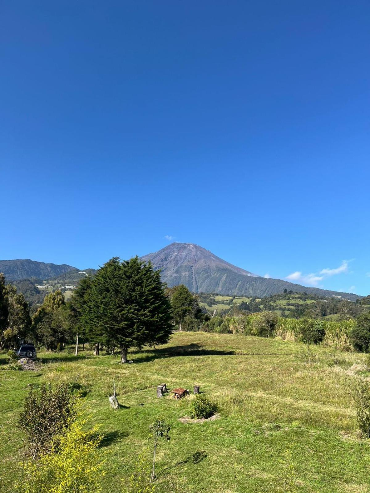 La Estancia De Runtun Km 7 Banos  Luaran gambar